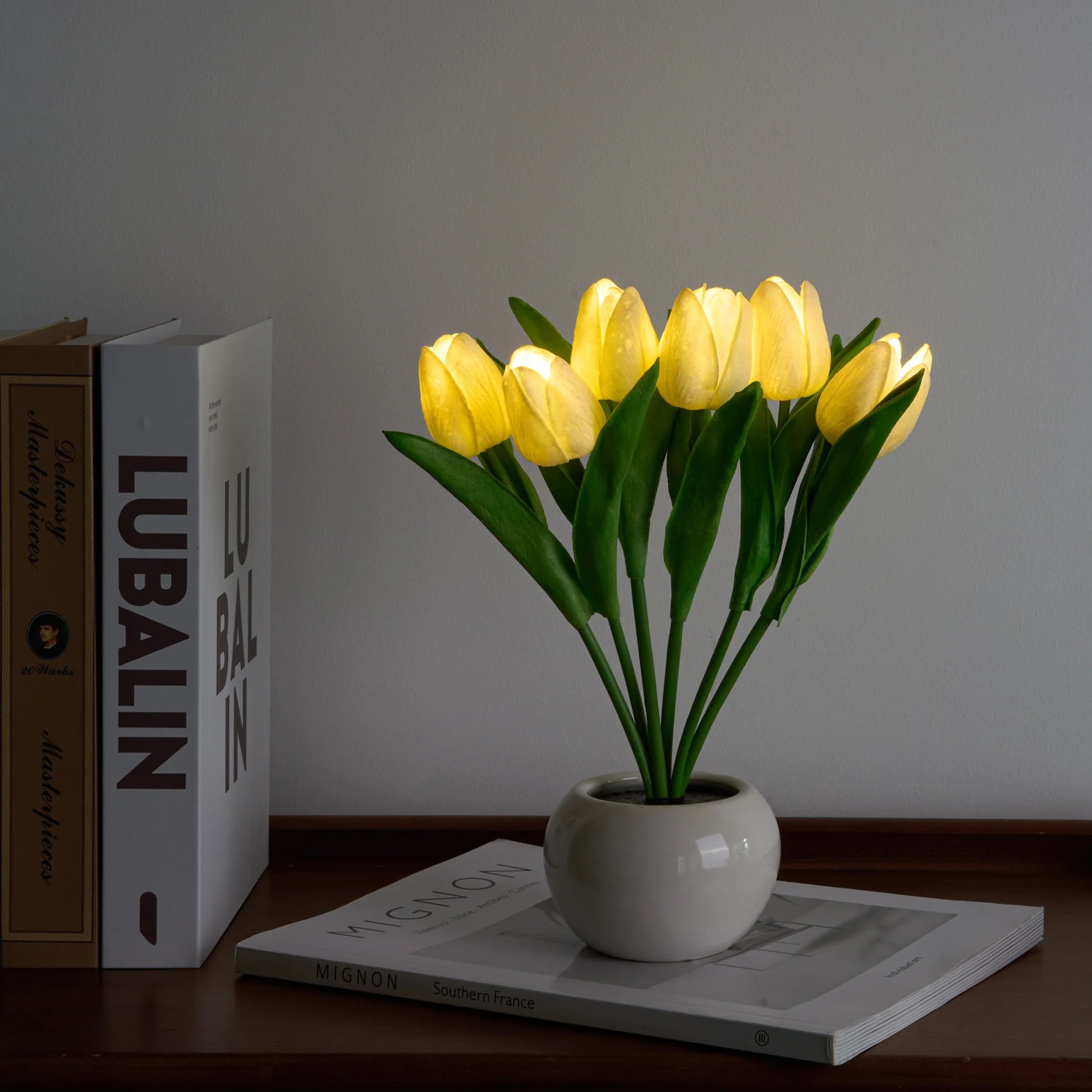 Tulip Night Light – Soft Glow Flower Lamp for Bedroom & Gifts