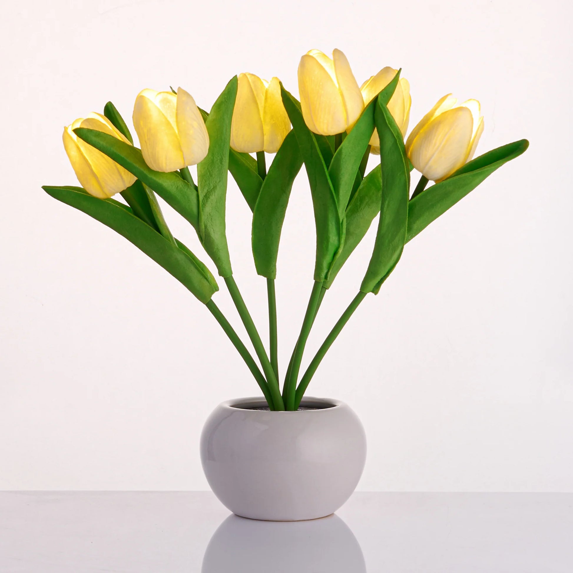 Tulip Night Light – Soft Glow Flower Lamp for Bedroom & Gifts
